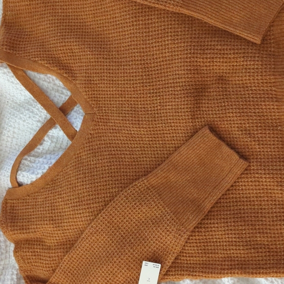 Crisscross back Sweater by Anthroplogie - Picture 1 of 4